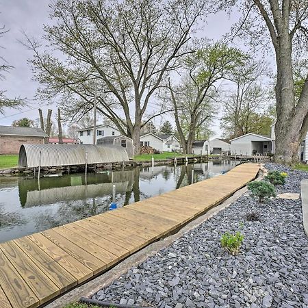 Waterfront Syracuse Home With Patio And Fire Pit! Luaran gambar