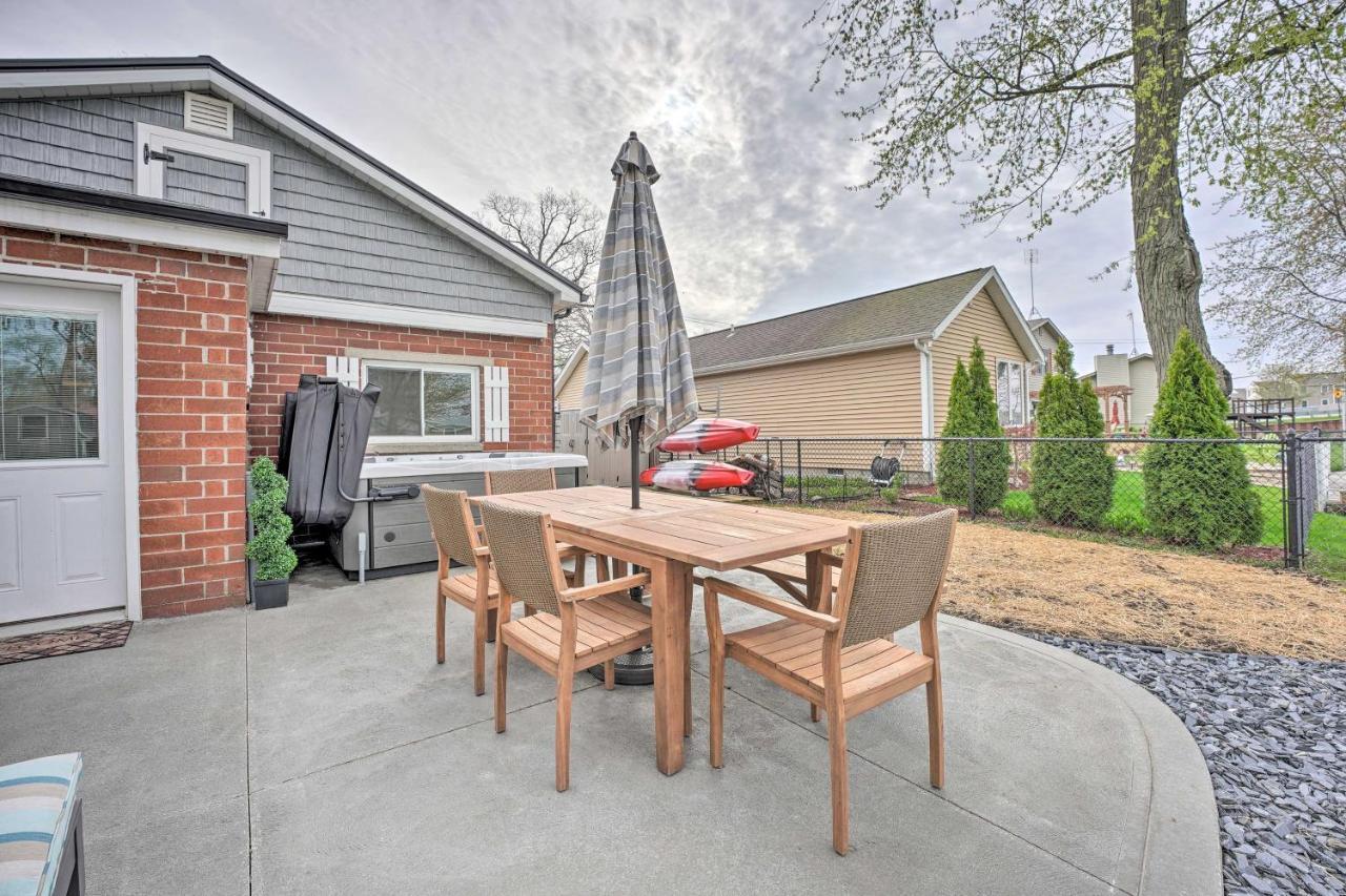 Waterfront Syracuse Home With Patio And Fire Pit! Luaran gambar